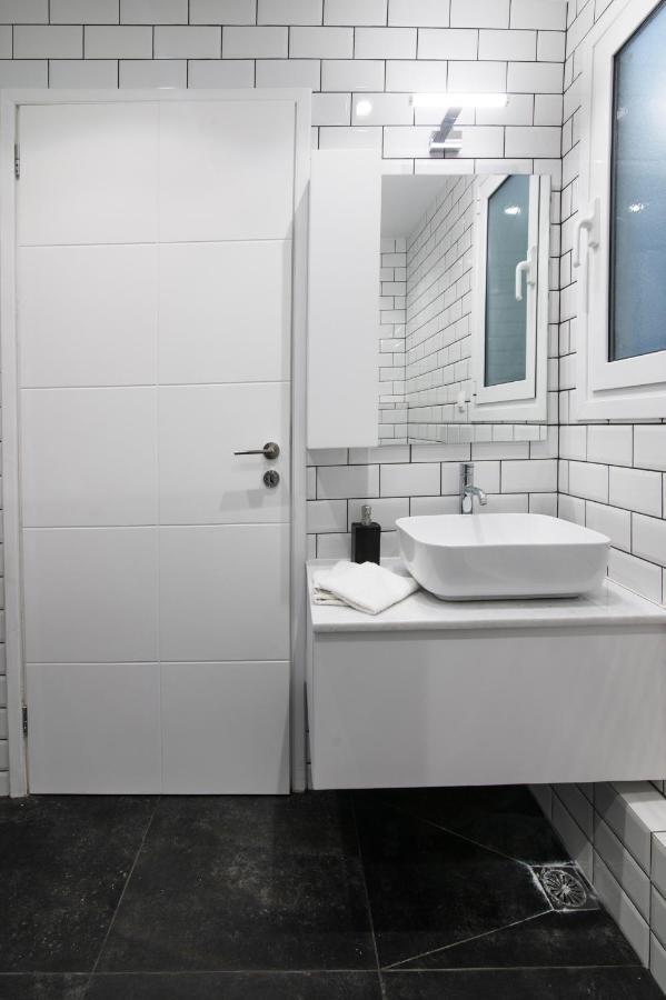 Luxury 1-Bedroom Apartment By The Sea In Atina Dış mekan fotoğraf